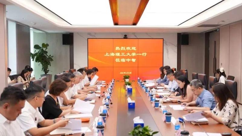 务实问诊，坦诚对话 重塑企业管理层交流新范式